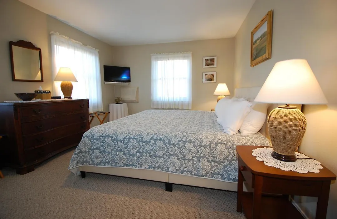 Shaker Mill Inn-1